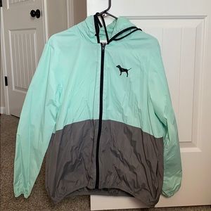 Wind breaker